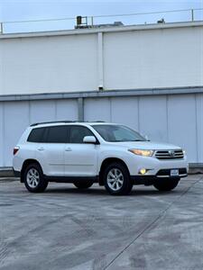 2012 Toyota Highlander   - Photo 2 - San Antonio, TX 78244