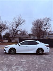 2022 Toyota Camry SE - Photo 4 - San Antonio, TX 78244
