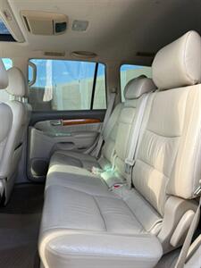 2005 Lexus GX 470   - Photo 17 - San Antonio, TX 78244