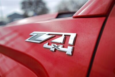 2016 GMC Sierra 2500 SLT   - Photo 17 - San Antonio, TX 78244