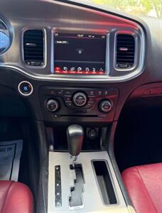 2012 Dodge Charger R/T   - Photo 14 - San Antonio, TX 78244