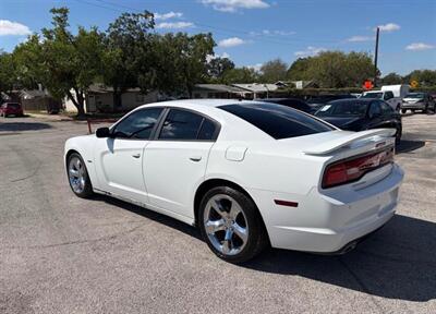 2012 Dodge Charger R/T   - Photo 5 - San Antonio, TX 78244