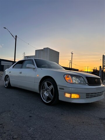 1998 Toyota Celsior   - Photo 1 - San Antonio, TX 78244