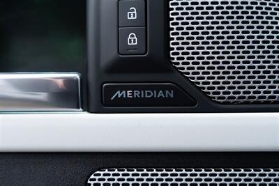 2023 Land Rover Defender SE   - Photo 15 - Gladstone, OR 97027