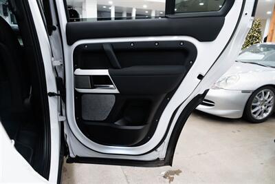 2023 Land Rover Defender SE   - Photo 23 - Gladstone, OR 97027