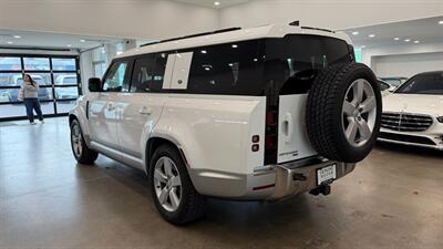 2023 Land Rover Defender SE   - Photo 4 - Gladstone, OR 97027