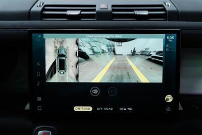 2023 Land Rover Defender SE   - Photo 13 - Gladstone, OR 97027