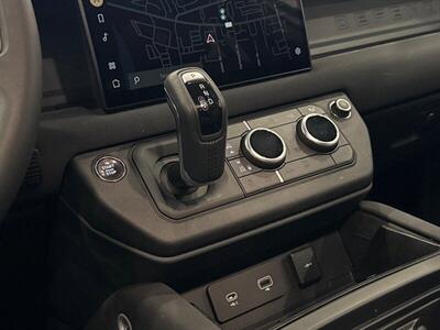 2023 Land Rover Defender X-Dynamic SE   - Photo 35 - Gladstone, OR 97027