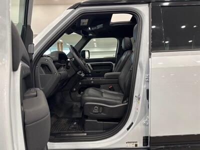 2023 Land Rover Defender X-Dynamic SE   - Photo 7 - Gladstone, OR 97027