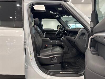 2023 Land Rover Defender X-Dynamic SE   - Photo 9 - Gladstone, OR 97027