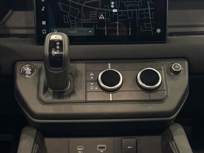 2023 Land Rover Defender X-Dynamic SE   - Photo 34 - Gladstone, OR 97027