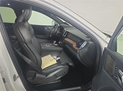 2019 Volvo XC60 T5 Inscription   - Photo 8 - Gladstone, OR 97027