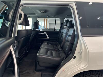 2017 Toyota Land Cruiser   - Photo 5 - Gladstone, OR 97027