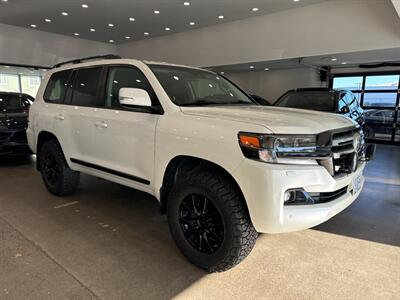 2017 Toyota Land Cruiser   - Photo 1 - Gladstone, OR 97027