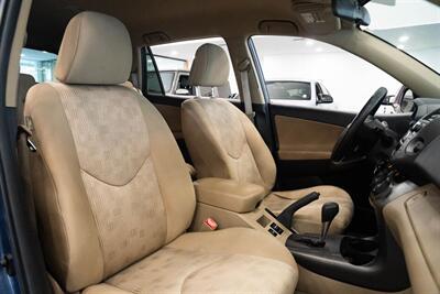 2011 Toyota RAV4 Base Cruise Control Flat Folding Rear Seats - Photo 26 - Gladstone, OR 97027