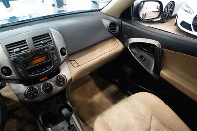 2011 Toyota RAV4 Base Cruise Control Flat Folding Rear Seats   - Photo 11 - Gladstone, OR 97027