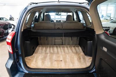 2011 Toyota RAV4 Base Cruise Control Flat Folding Rear Seats - Photo 8 - Gladstone, OR 97027