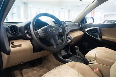 2011 Toyota RAV4 Base Cruise Control Flat Folding Rear Seats   - Photo 17 - Gladstone, OR 97027