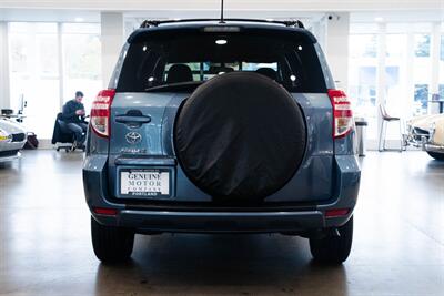 2011 Toyota RAV4 Base Cruise Control Flat Folding Rear Seats - Photo 5 - Gladstone, OR 97027