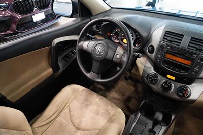 2011 Toyota RAV4 Base Cruise Control Flat Folding Rear Seats - Photo 11 - Gladstone, OR 97027