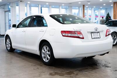 2011 Toyota Camry LE   - Photo 6 - Gladstone, OR 97027
