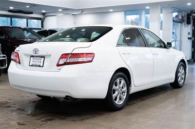 2011 Toyota Camry LE   - Photo 4 - Gladstone, OR 97027