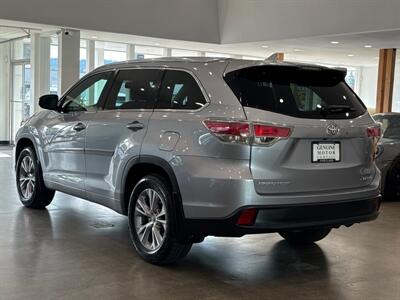 2014 Toyota Highlander XLE   - Photo 4 - Gladstone, OR 97027