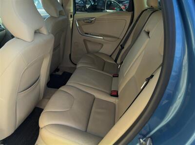2015 Volvo XC60 T6 Platinum   - Photo 9 - Gladstone, OR 97027
