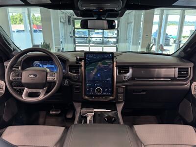 2024 Ford F-150 Lightning Lariat   - Photo 8 - Gladstone, OR 97027