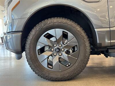 2024 Ford F-150 Lightning Lariat   - Photo 36 - Gladstone, OR 97027
