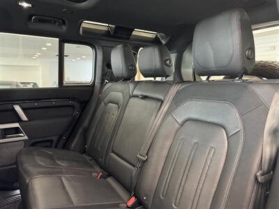 2022 Land Rover Defender 110 X-Dynamic SE   - Photo 17 - Gladstone, OR 97027