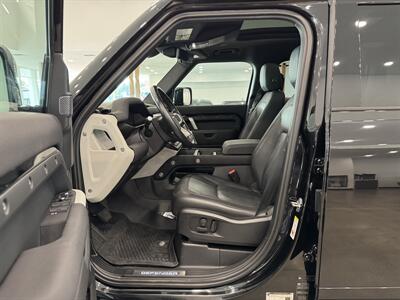 2022 Land Rover Defender 110 X-Dynamic SE   - Photo 7 - Gladstone, OR 97027