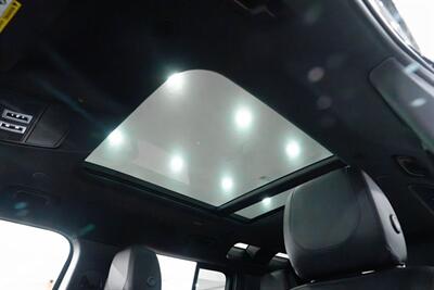 2022 Land Rover Defender X-Dynamic SE   - Photo 17 - Gladstone, OR 97027