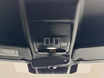 2022 Land Rover Defender 110 X-Dynamic SE   - Photo 37 - Gladstone, OR 97027
