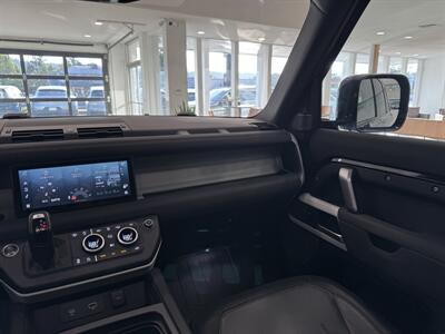 2022 Land Rover Defender 110 X-Dynamic SE   - Photo 28 - Gladstone, OR 97027