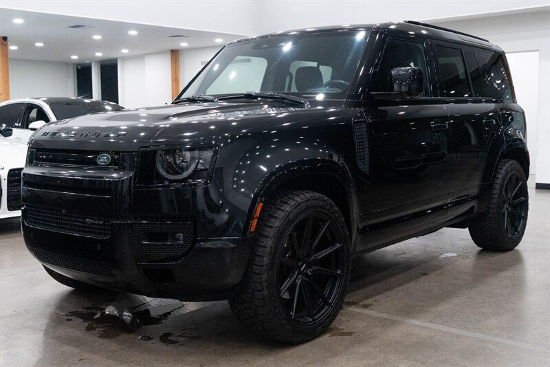 2022 Land Rover Defender X-Dynamic SE