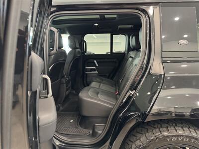 2022 Land Rover Defender 110 X-Dynamic SE   - Photo 12 - Gladstone, OR 97027