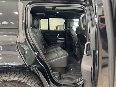 2022 Land Rover Defender X-Dynamic SE   - Photo 10 - Gladstone, OR 97027