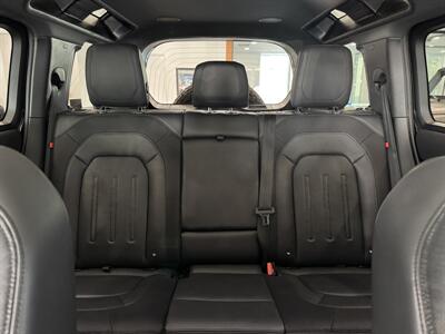2022 Land Rover Defender 110 X-Dynamic SE   - Photo 11 - Gladstone, OR 97027