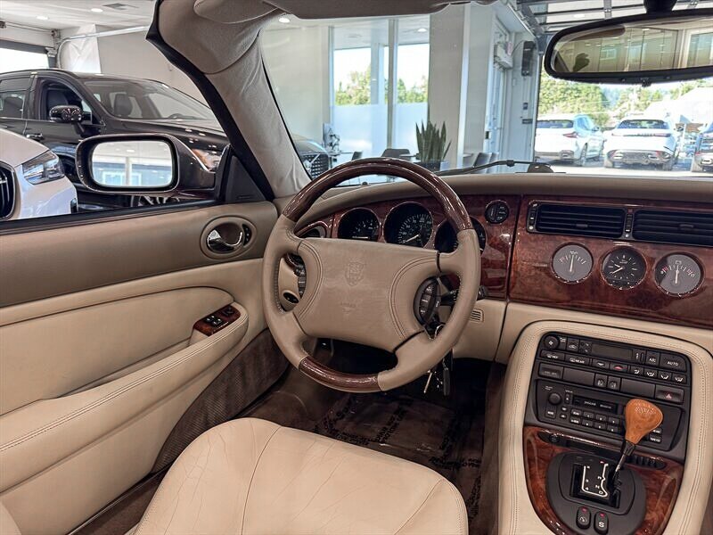 1997 Jaguar XK 8 photo 29