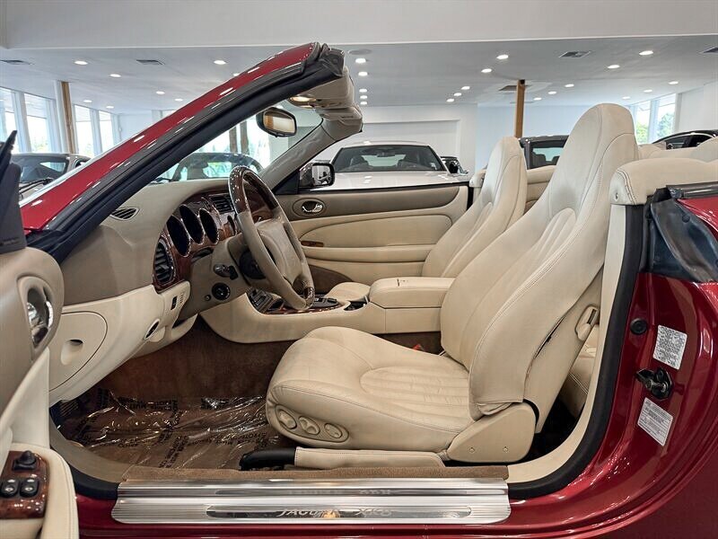 1997 Jaguar XK 8 photo 12