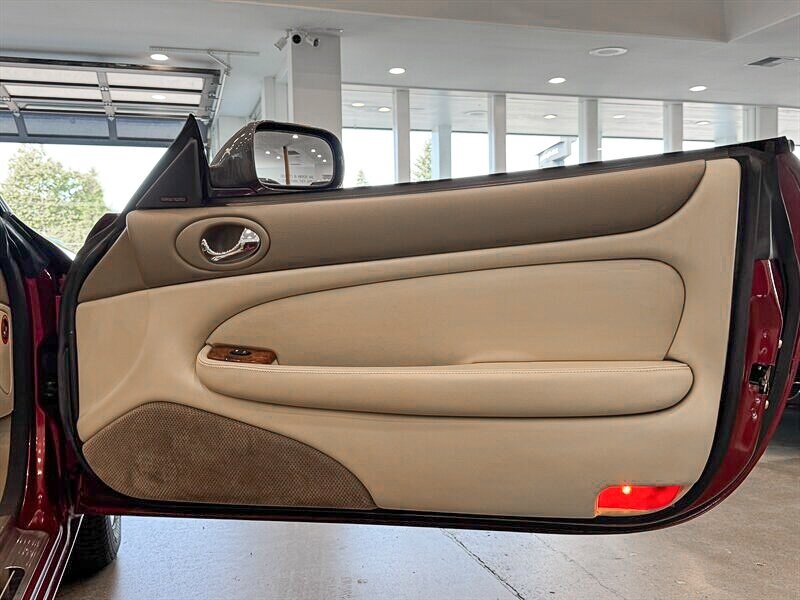 1997 Jaguar XK 8 photo 16