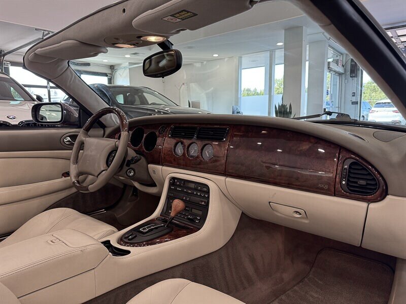 1997 Jaguar XK 8 photo 24