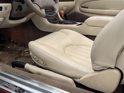 1997 Jaguar XK8   - Photo 18 - Gladstone, OR 97027