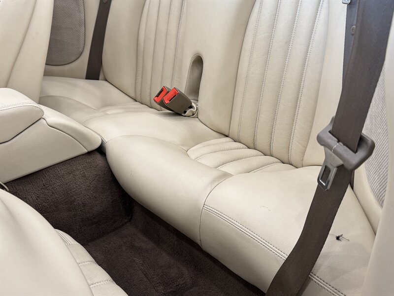 1997 Jaguar XK 8 photo 19