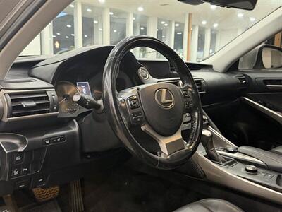 2017 Lexus IS 200t 200t   - Photo 3 - Gladstone, OR 97027