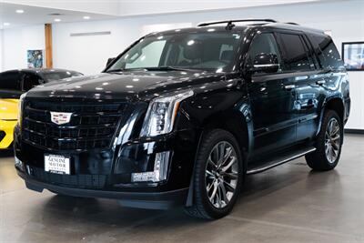 2020 Cadillac Escalade Luxury   - Photo 1 - Gladstone, OR 97027