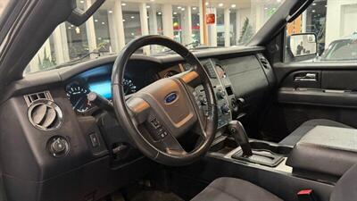 2017 Ford Expedition XL   - Photo 3 - Gladstone, OR 97027