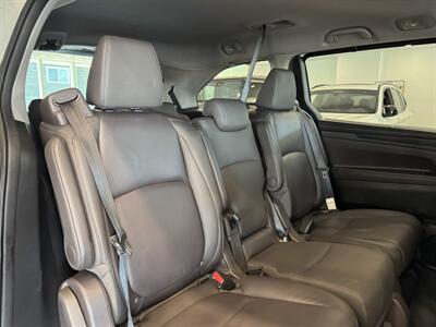 2018 Honda Odyssey Touring   - Photo 18 - Gladstone, OR 97027
