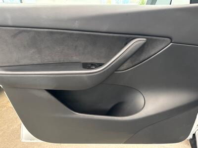 2021 Tesla Model Y Long Range   - Photo 24 - Gladstone, OR 97027